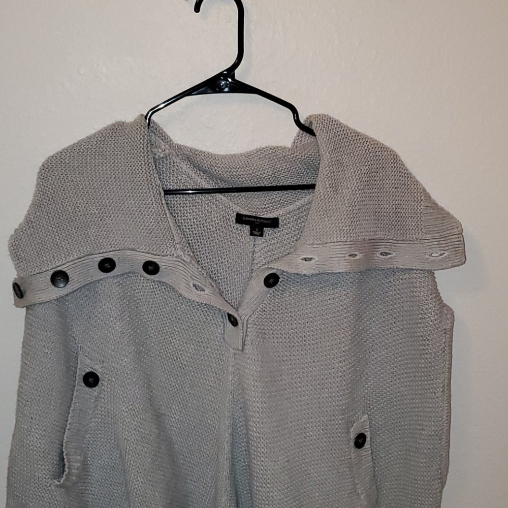 Poncho - Picture 3 of 7